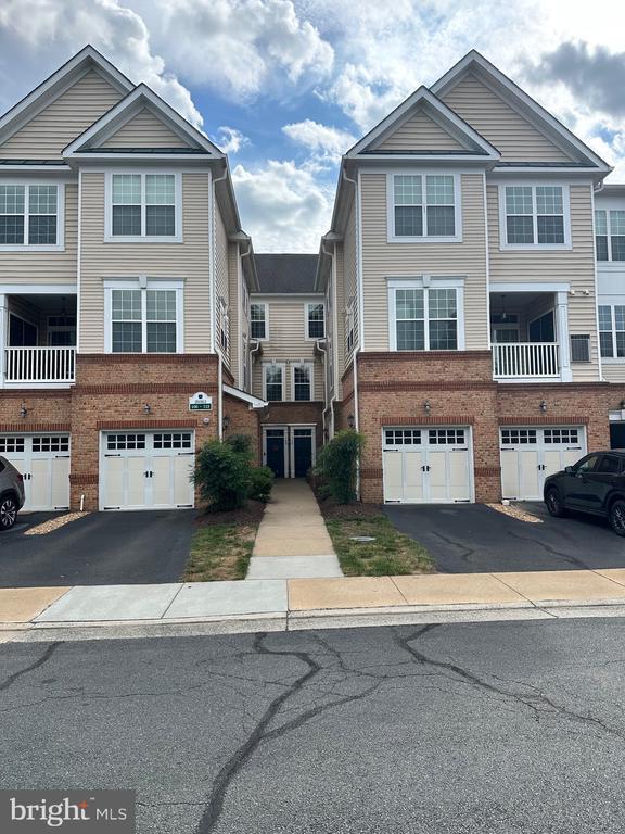 Building Photo - 20365 Belmont Park Terrace