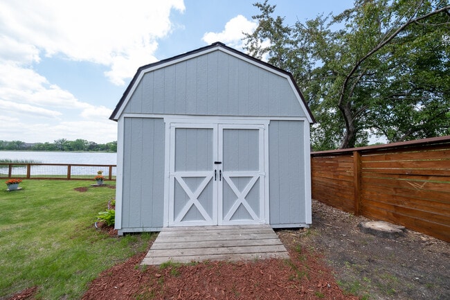 Building Photo - 8564 Lincoln St