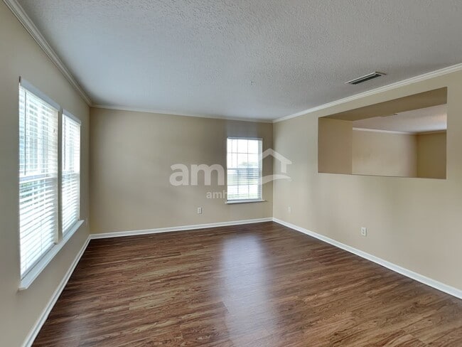 Building Photo - 325 Van Gogh Cir