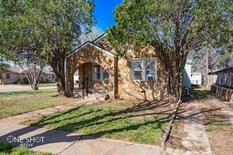 Building Photo - 1102 Cypress St