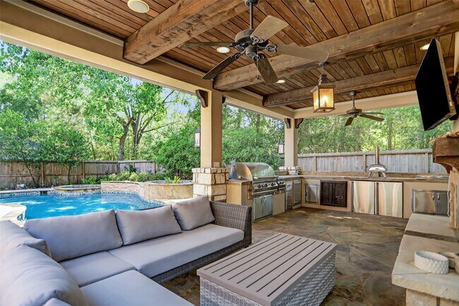Building Photo - 14 Twilight Glen Ct