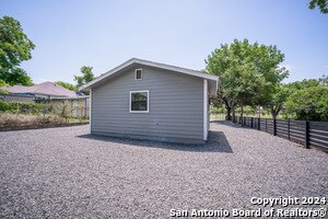 Building Photo - 555 Hansford St
