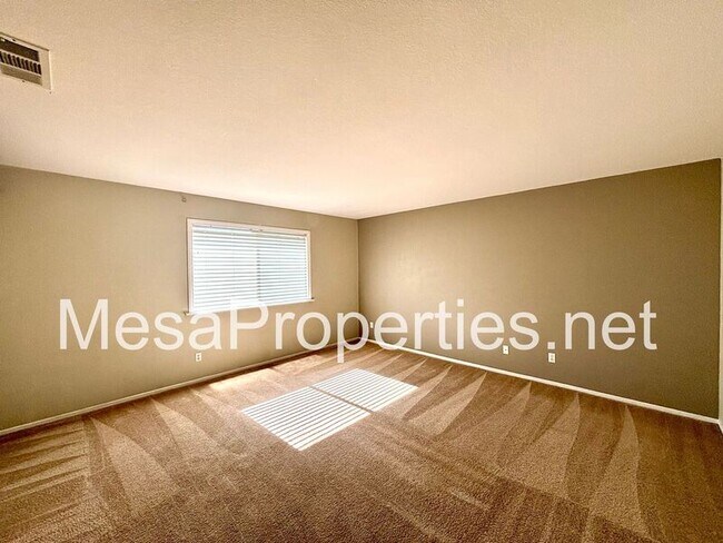 Building Photo - 13142 Kootenay Way