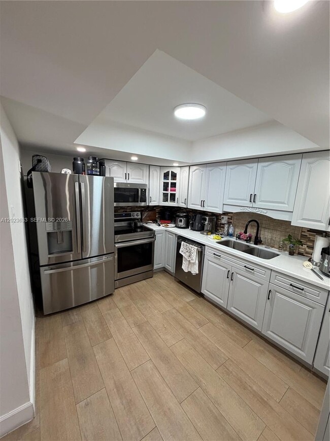 Building Photo - 6435 SW 116th Pl