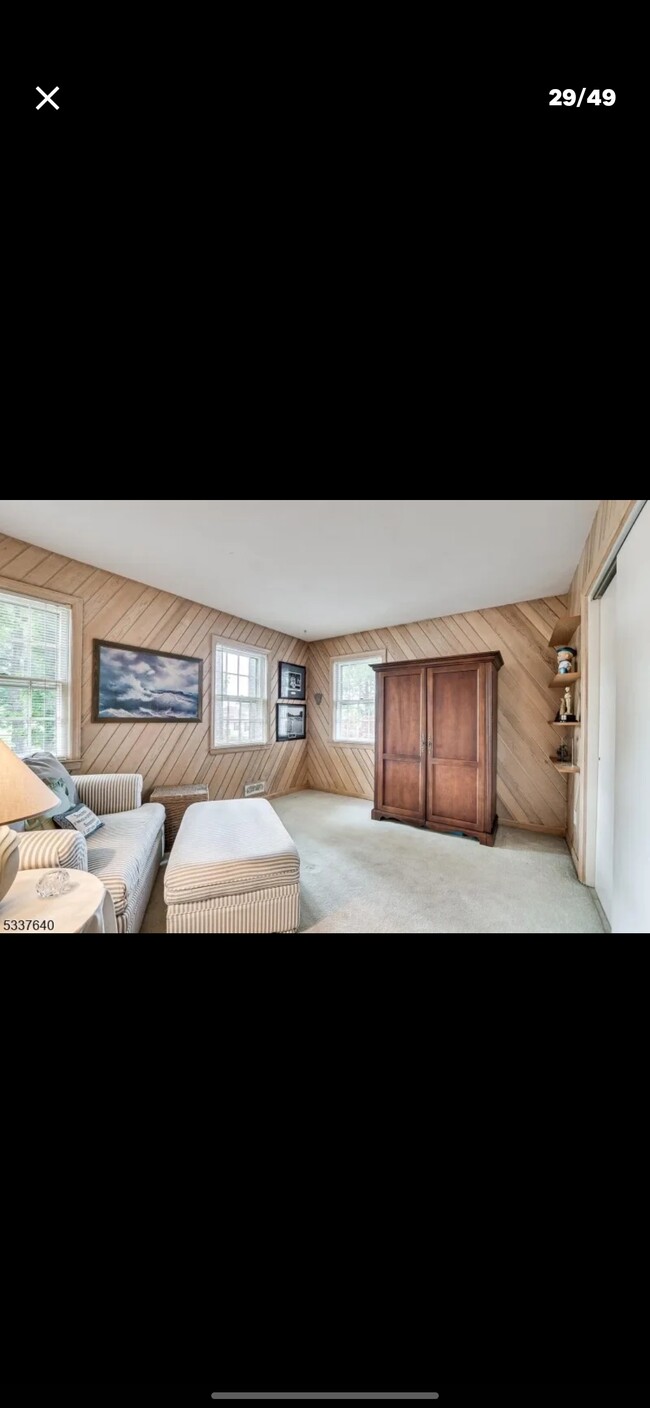 Building Photo - 6 Oak Grove Ln