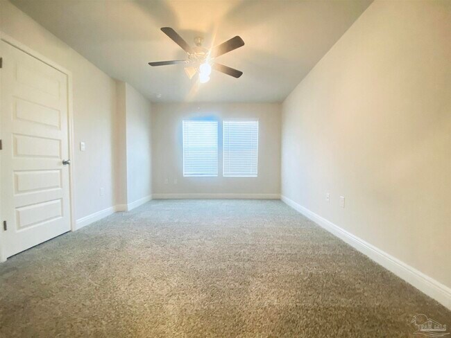 Building Photo - 710 Giese Ln