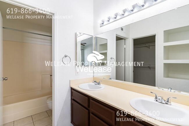 Building Photo - 11555 Caminito La Bar