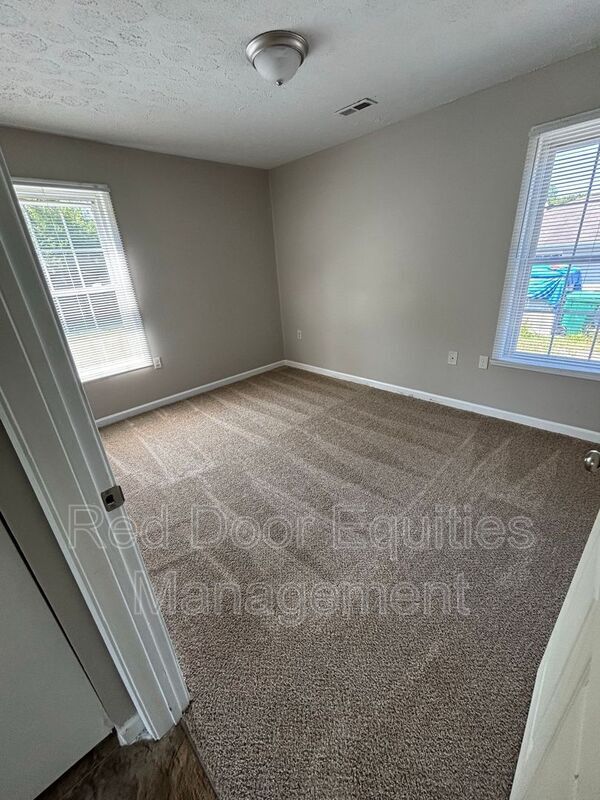 Building Photo - 1544 Fuller Ct