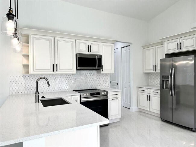 Building Photo - 1466 Dewitt St