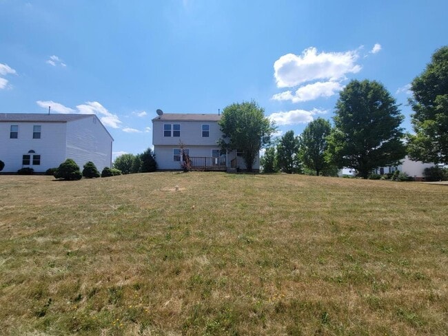 Building Photo - 101 Hemlock Ct