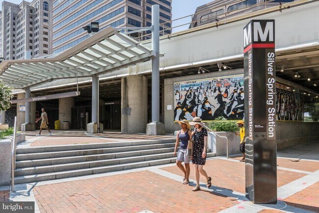 Building Photo - 8045 Newell St