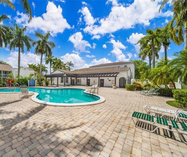 Building Photo - 9752 NW 47th Terrace