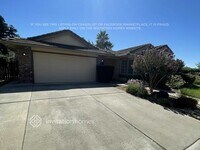 Building Photo - 702 Canyon Creek Way