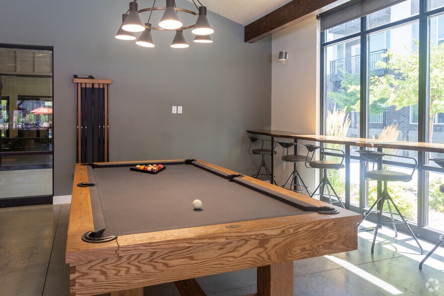 Club Room - Meridian