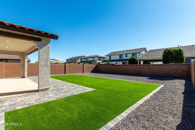 Building Photo - 21135 E Arrowhead Trail