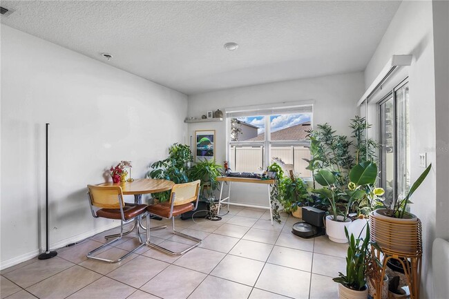 Building Photo - 9009 Pinales Wy