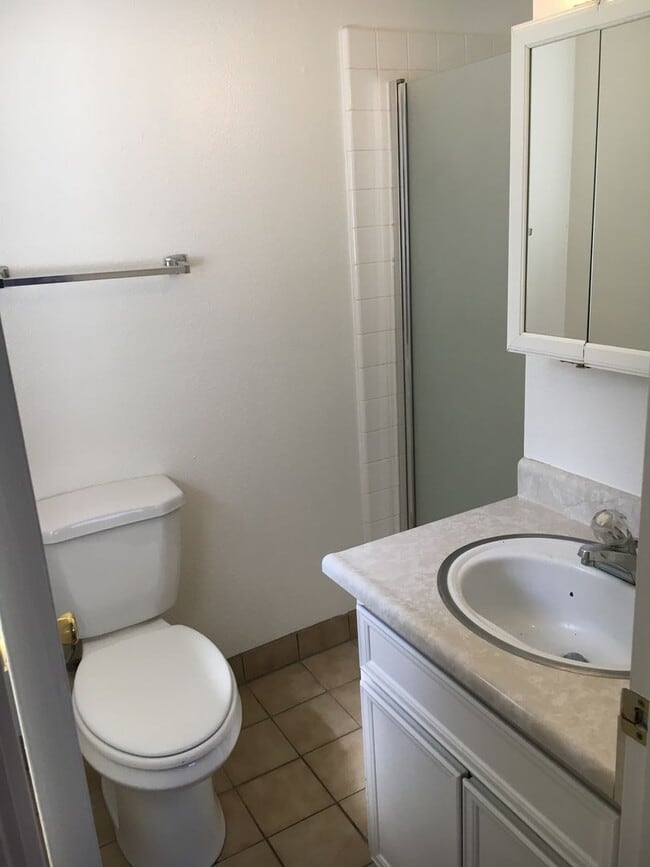 Building Photo - 952 Mango Dr