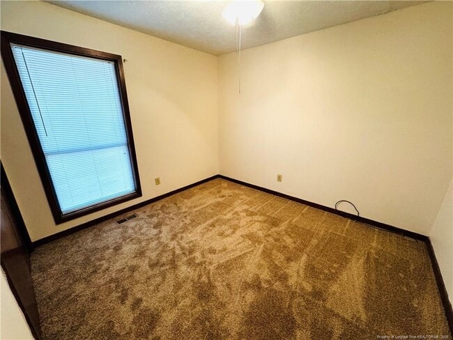 Building Photo - 446 Wilder Dr