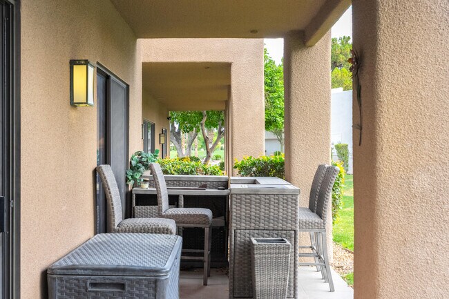 Building Photo - 28914 Desert Princess Dr