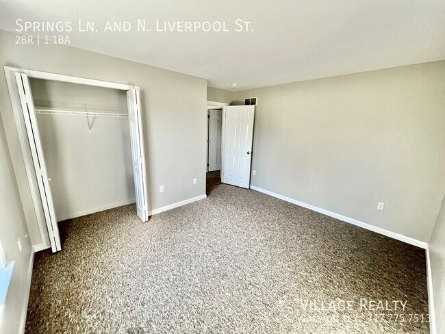 Building Photo - 155 Springs Ln
