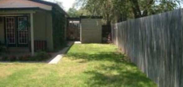 Building Photo - 2707 Royal Rd