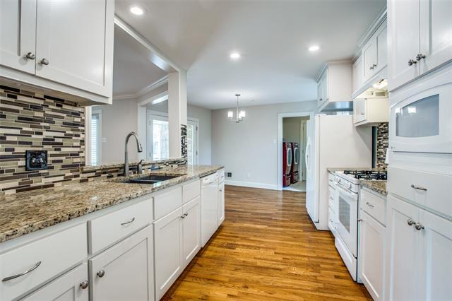 Building Photo - 8005 San Cristobal Dr