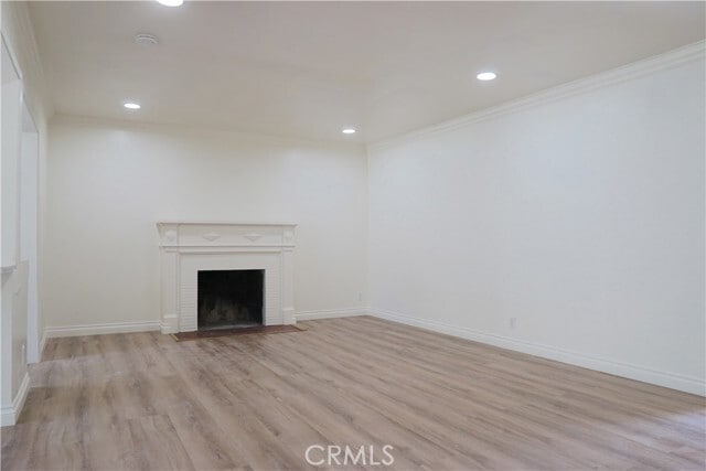 Building Photo - 745 Barris Dr