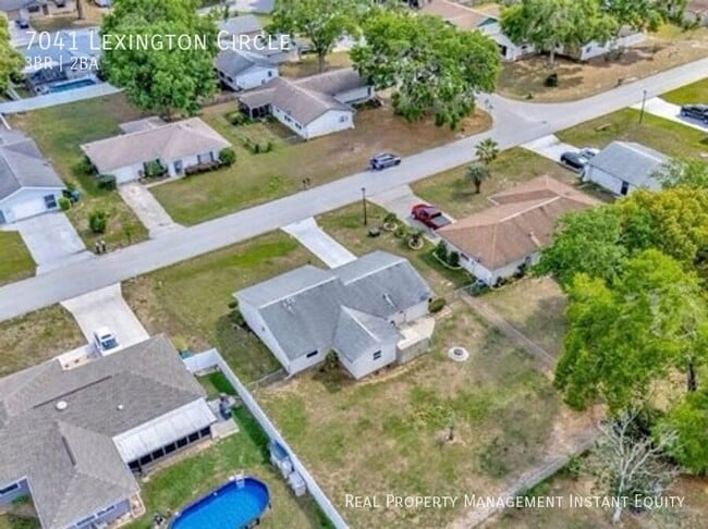 Building Photo - 7041 Lexington Cir