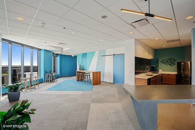 Building Photo - 3660 N Lake Shore Dr