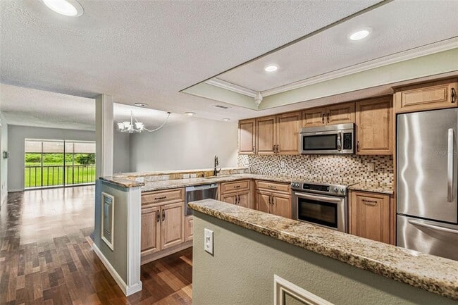 Building Photo - 204 Mary Dr