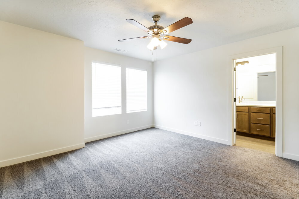 Building Photo - 141 E Polaris Dr