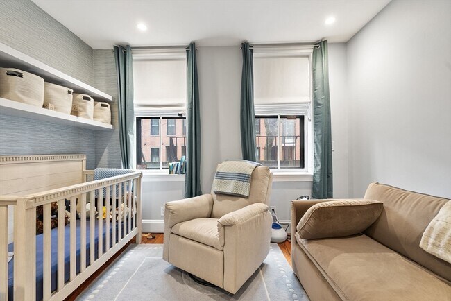 Building Photo - 96 Chandler St