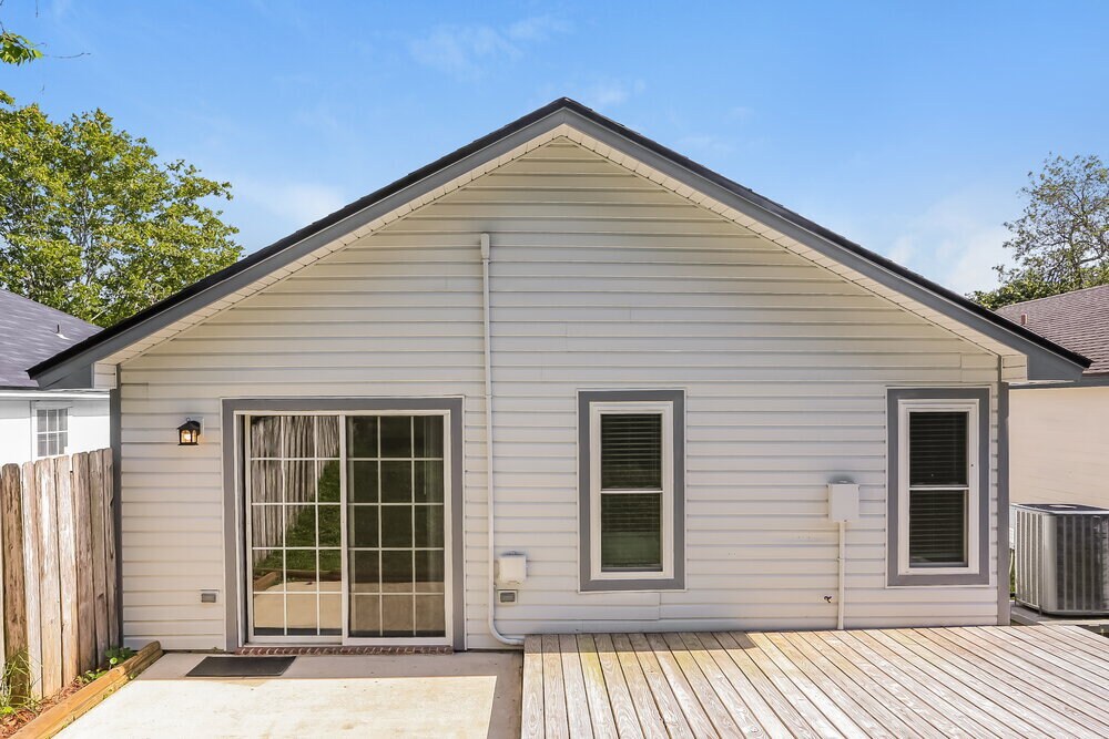 Building Photo - 12639 Ashmore Green Dr N