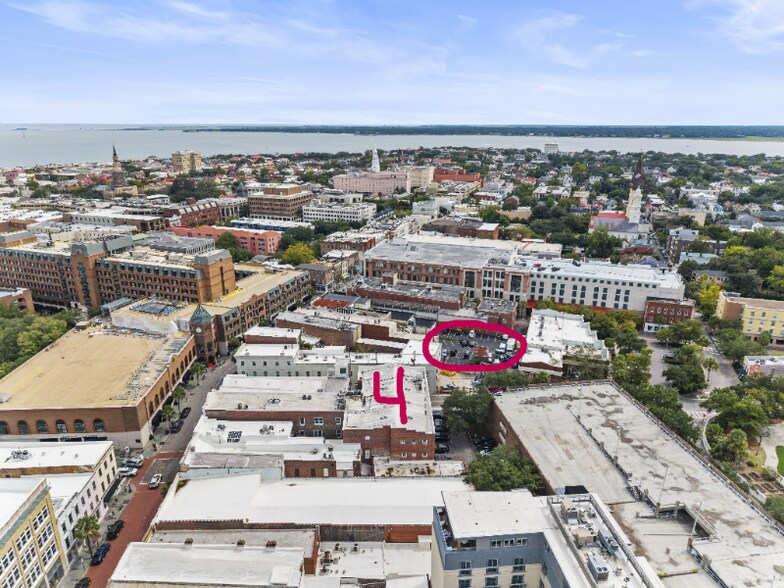 Building Photo - 4 Beaufain St