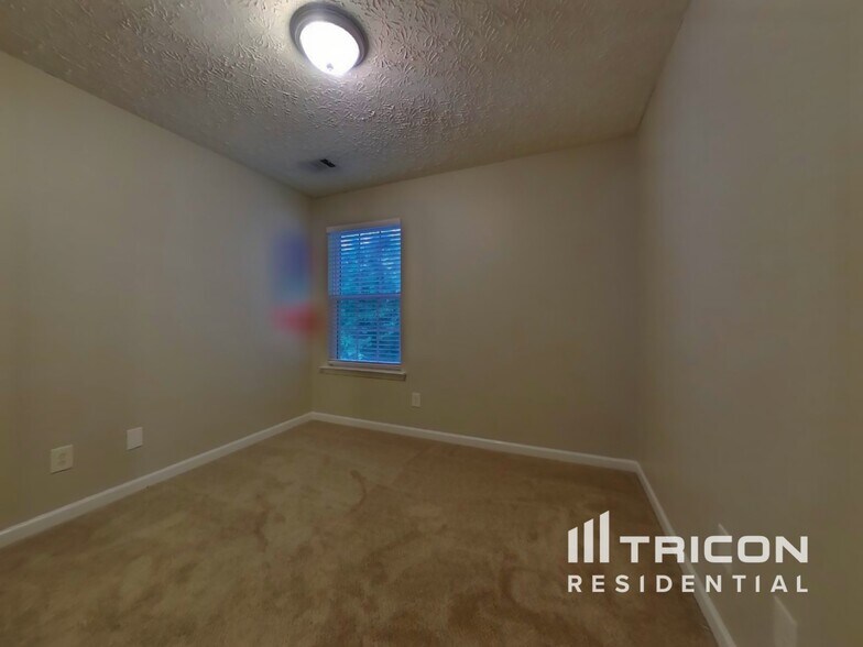 Building Photo - 218 Osmanthus Way