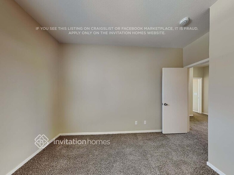 Building Photo - 573 Silver Saddle Dr