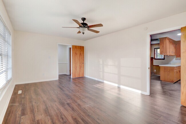 Building Photo - 2703 Langston Dr