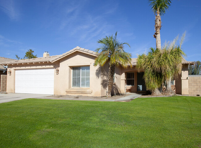 Building Photo - 79400 Paseo Del Rey