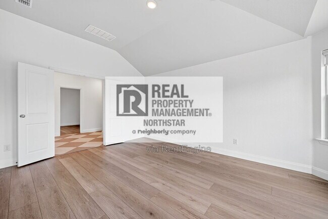 Building Photo - 1804 Huisache St