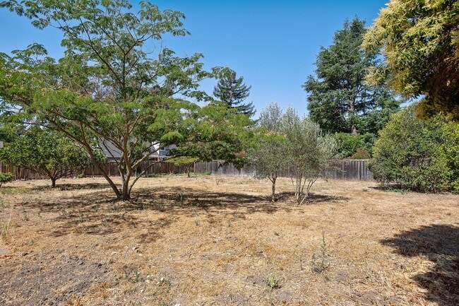 Building Photo - 19469 Victoria Ct