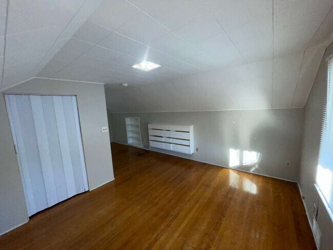 Building Photo - 20415 Goddard St