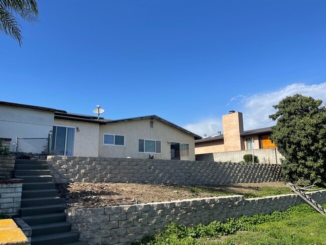 Building Photo - 9119 Inverness Rd