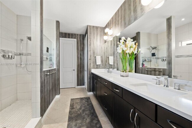 Building Photo - 5 br, 3 bath House - 1512 Bursera Ter