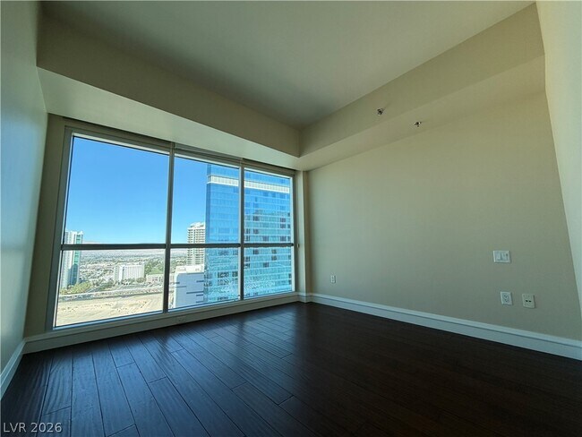 Building Photo - 2700 S Las Vegas Blvd