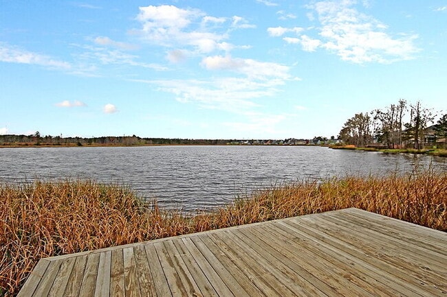 Building Photo - 465 Foxbank Plantation Blvd