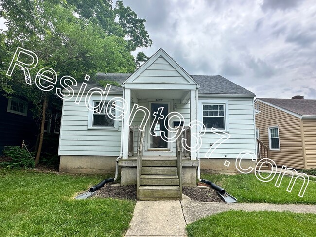 Primary Photo - 2 Bed 1 bath home