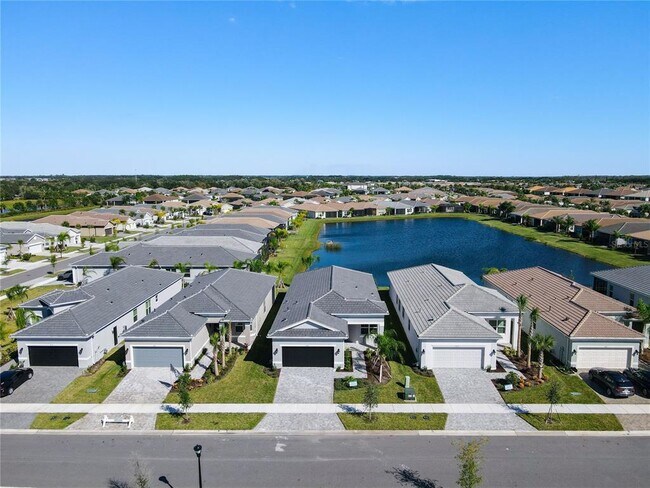 Building Photo - 4861 Sevilla Shores Dr