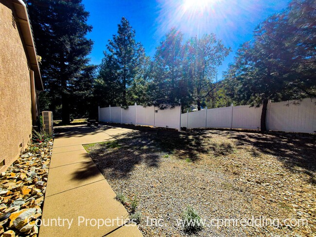 Building Photo - Fabulous Gated 4-Bedroom Home on over 2 Ac...