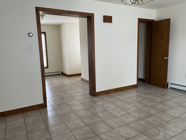 Building Photo - 24 Reboda Ct