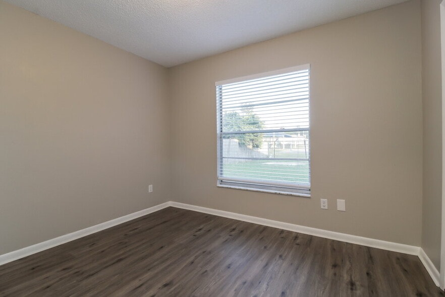 Building Photo - 4453 Tomlinson Cir